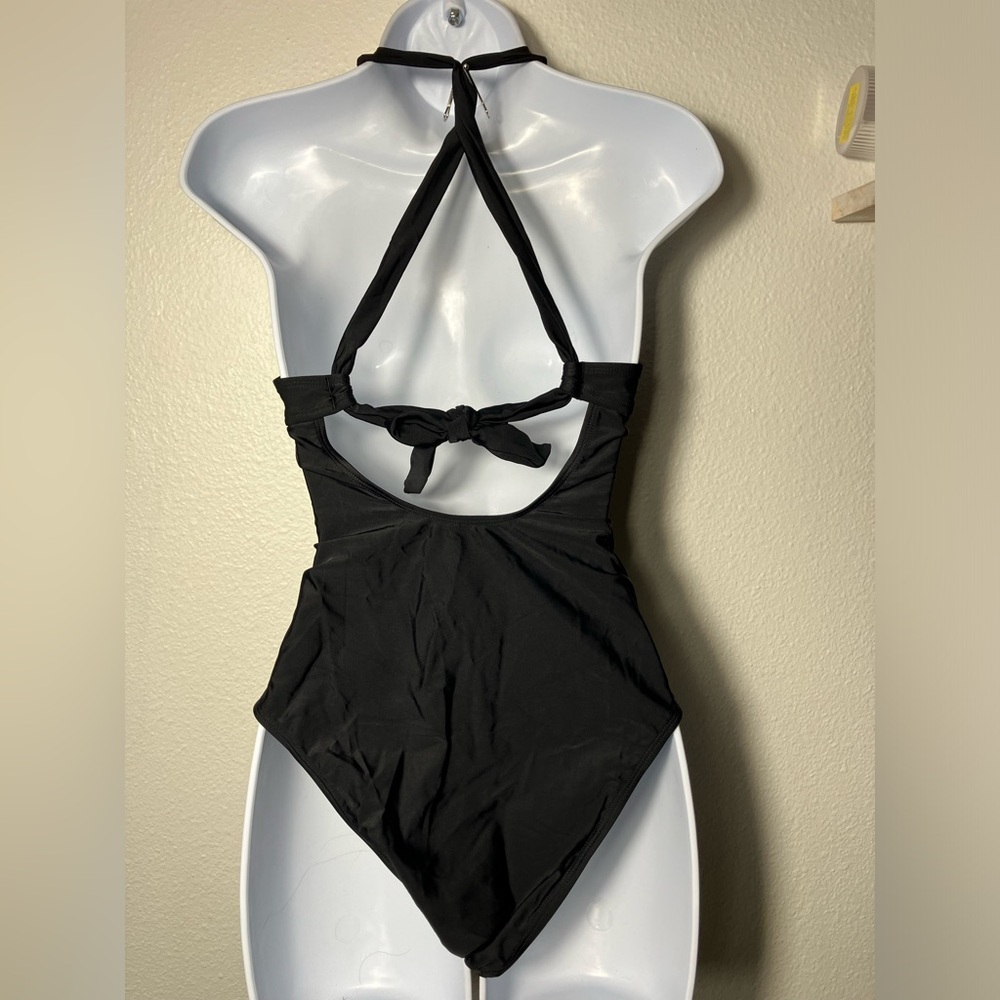 CUPSHE Women's One Piece Swimsuit unique Bathing Suits black swim pool‎ new - Picture 2 of 5